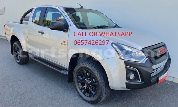 Buy Used Isuzu D–MAX Silver Car in Ezulwini in Hhohho Buy Used Isuzu D–MAX Silver Car in Ezulwini in Hhohho