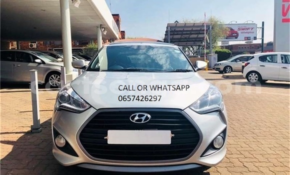 Acheter Occasion Voiture Hyundai Veloster Blanc à Ezulwini, Hhohho Acheter Occasion Voiture Hyundai Veloster Blanc à Ezulwini, Hhohho