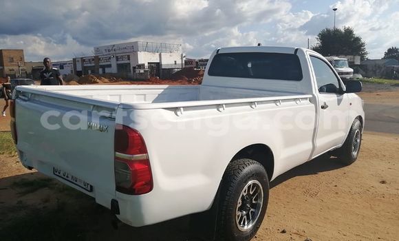 Buy Used Toyota Hilux White Car in Big Bend in Lubombo Buy Used Toyota Hilux White Car in Big Bend in Lubombo
