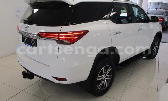 Acheter Occasion Voiture Toyota Fortuner Blanc à Manzini, Manzini Acheter Occasion Voiture Toyota Fortuner Blanc à Manzini, Manzini