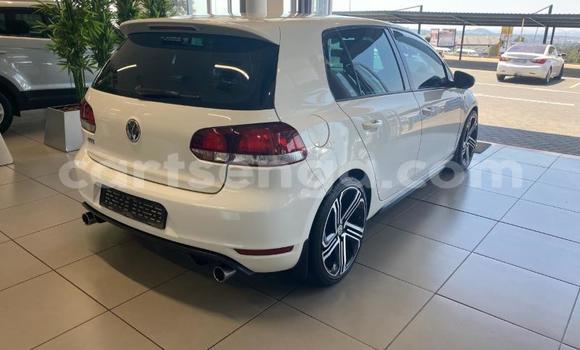 Nunua Ilio tumika Volkswagen Golf GTI White Gari ndani ya Manzini nchini Manzini Nunua Ilio tumika Volkswagen Golf GTI White Gari ndani ya Manzini nchini Manzini