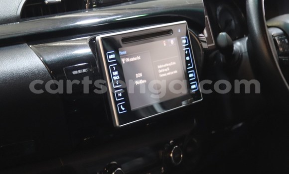 Buy Used Toyota Hilux White Car in Mbabane in Manzini Buy Used Toyota Hilux White Car in Mbabane in Manzini