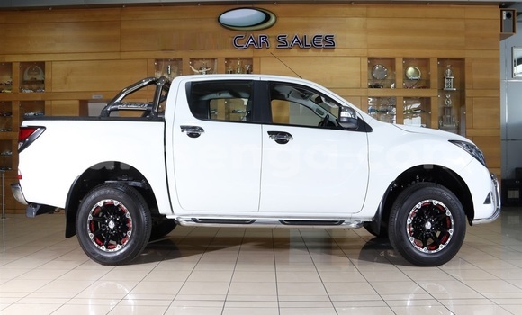 Buy Used Mazda BT-50 White Car in Mbabane in Manzini Buy Used Mazda BT-50 White Car in Mbabane in Manzini