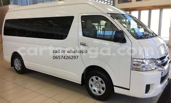Buy Used Toyota Hiace White Car in Bulembu in Hhohho