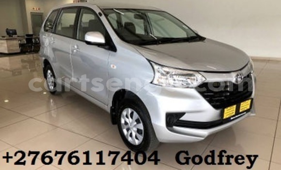 Nunua Ilio tumika Toyota Avanza White Gari ndani ya Manzini nchini Manzini
