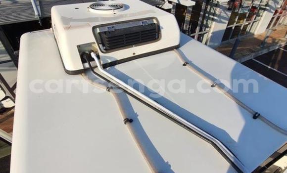 Acheter Occasion Utilitaire Mercedes‒Benz 407D Blanc à Mbabane, Manzini Acheter Occasion Utilitaire Mercedes‒Benz 407D Blanc à Mbabane, Manzini