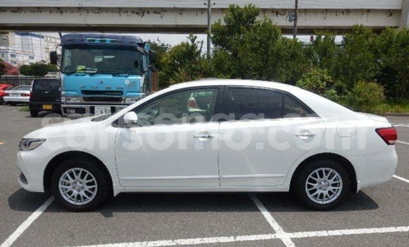 Buy Used Toyota Premio White Car in Bhunya in Manzini Buy Used Toyota Premio White Car in Bhunya in Manzini