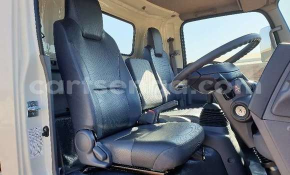 Acheter Occasion Utilitaire Isuzu FTR 850 Blanc à Mbabane, Manzini Acheter Occasion Utilitaire Isuzu FTR 850 Blanc à Mbabane, Manzini