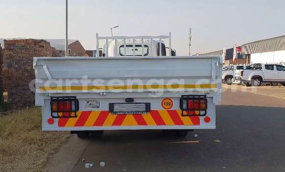 Acheter Occasion Utilitaire Isuzu FTR 850 Blanc à Mbabane, Manzini Acheter Occasion Utilitaire Isuzu FTR 850 Blanc à Mbabane, Manzini