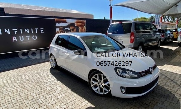 Nunua Ilio tumika Volkswagen Golf GTI White Gari ndani ya Big Bend nchini Wilaya ya Lubombo