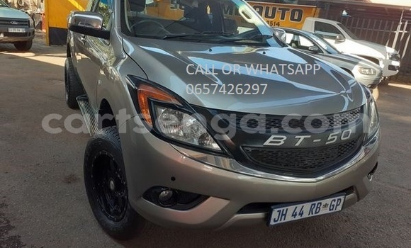 Acheter Occasion Voiture Mazda BT-50 Gris à Big Bend, Lubombo District Acheter Occasion Voiture Mazda BT-50 Gris à Big Bend, Lubombo District