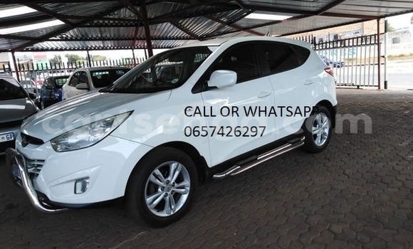 Acheter Occasion Voiture Hyundai ix35 Blanc à Manzini, Manzini Acheter Occasion Voiture Hyundai ix35 Blanc à Manzini, Manzini