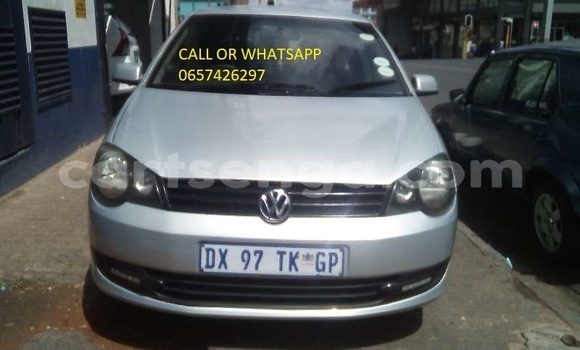 Acheter Occasion Voiture Volkswagen Polo Gris à Bulembu, Hhohho Acheter Occasion Voiture Volkswagen Polo Gris à Bulembu, Hhohho