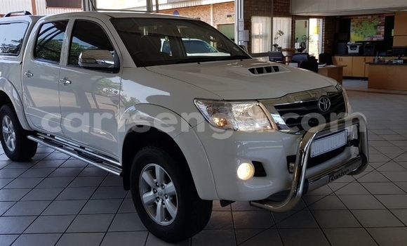 Acheter Occasion Voiture Toyota Hilux Blanc à Mbabane, Manzini Acheter Occasion Voiture Toyota Hilux Blanc à Mbabane, Manzini