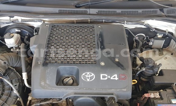 Buy Used Toyota Hilux White Car in Mbabane in Manzini Buy Used Toyota Hilux White Car in Mbabane in Manzini