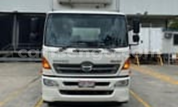 Acheter Occasion Utilitaire Hino 300 Series Blanc à Mbabane, Manzini Acheter Occasion Utilitaire Hino 300 Series Blanc à Mbabane, Manzini