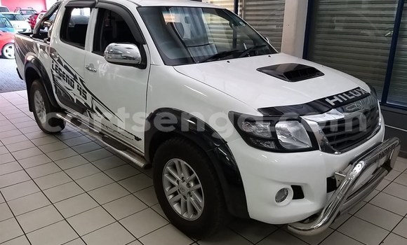 Buy Used Toyota Hilux White Car in Mbabane in Manzini Buy Used Toyota Hilux White Car in Mbabane in Manzini