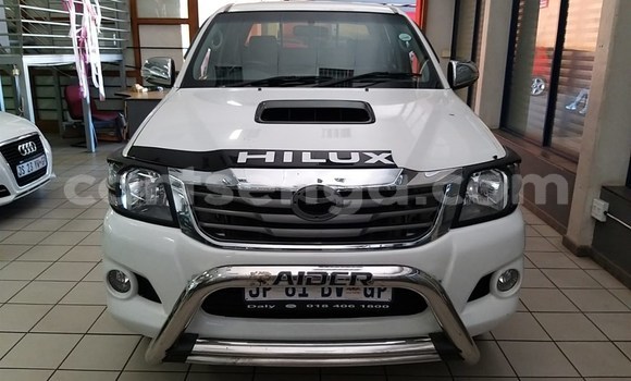 Buy Used Toyota Hilux White Car in Mbabane in Manzini Buy Used Toyota Hilux White Car in Mbabane in Manzini