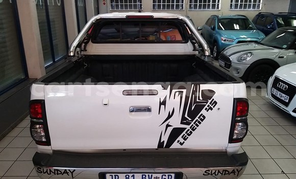 Buy Used Toyota Hilux White Car in Mbabane in Manzini Buy Used Toyota Hilux White Car in Mbabane in Manzini