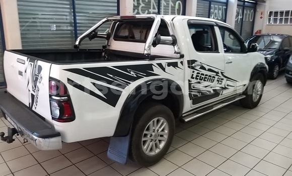 Buy Used Toyota Hilux White Car in Mbabane in Manzini Buy Used Toyota Hilux White Car in Mbabane in Manzini
