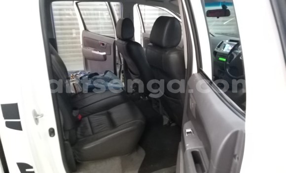 Buy Used Toyota Hilux White Car in Mbabane in Manzini Buy Used Toyota Hilux White Car in Mbabane in Manzini