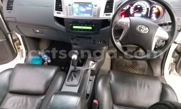 Buy Used Toyota Hilux White Car in Mbabane in Manzini Buy Used Toyota Hilux White Car in Mbabane in Manzini