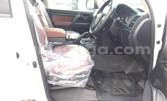 Buy Used Toyota Land Cruiser White Car in Big Bend in Lubombo Buy Used Toyota Land Cruiser White Car in Big Bend in Lubombo