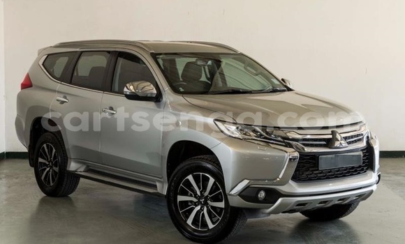 Acheter Occasion Voiture Mitsubishi Pajero Sport Gris à Mbabane, Manzini Acheter Occasion Voiture Mitsubishi Pajero Sport Gris à Mbabane, Manzini