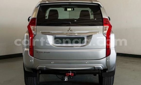Acheter Occasion Voiture Mitsubishi Pajero Sport Gris à Mbabane, Manzini Acheter Occasion Voiture Mitsubishi Pajero Sport Gris à Mbabane, Manzini