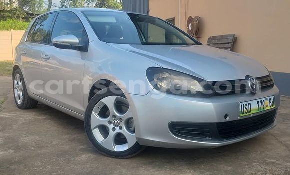 Buy Used Volkswagen Golf Silver Car in Bhunya in Manzini