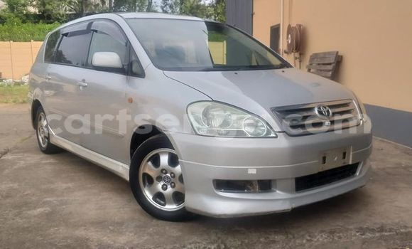 Buy Used Toyota Ipsum Silver Car in Bhunya in Manzini Buy Used Toyota Ipsum Silver Car in Bhunya in Manzini