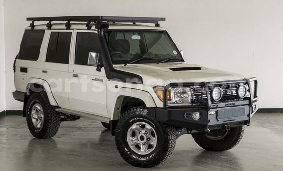 Acheter Occasion Voiture Toyota Land Cruiser Blanc à Mbabane, Manzini