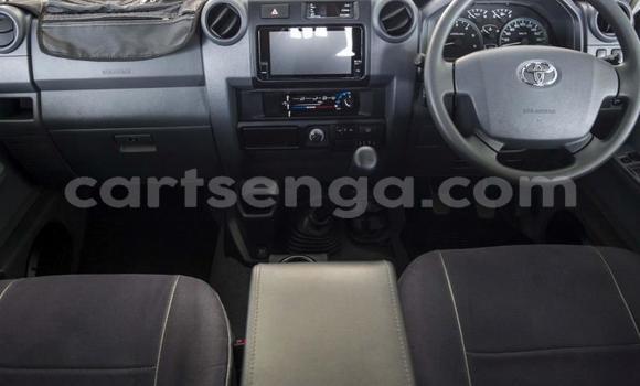 Buy Used Toyota Land Cruiser White Car in Mbabane in Manzini Buy Used Toyota Land Cruiser White Car in Mbabane in Manzini
