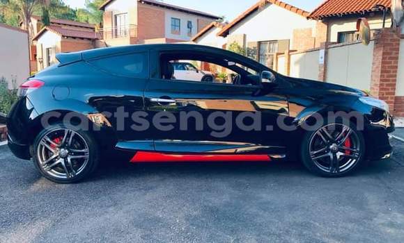 Nunua Ilio tumika Renault Megane RS Black Gari ndani ya Manzini nchini Manzini Nunua Ilio tumika Renault Megane RS Black Gari ndani ya Manzini nchini Manzini