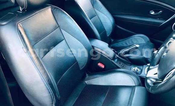 Nunua Ilio tumika Renault Megane RS Black Gari ndani ya Manzini nchini Manzini Nunua Ilio tumika Renault Megane RS Black Gari ndani ya Manzini nchini Manzini