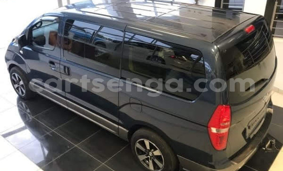 Nunua Ilio tumika Hyundai H1 Silver Gari ndani ya Manzini nchini Manzini Nunua Ilio tumika Hyundai H1 Silver Gari ndani ya Manzini nchini Manzini