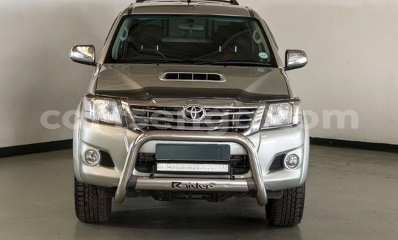 Buy Used Toyota Hilux Beige Car in Mbabane in Manzini Buy Used Toyota Hilux Beige Car in Mbabane in Manzini