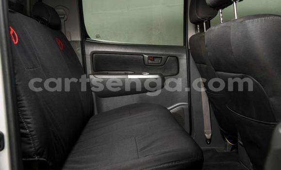 Buy Used Toyota Hilux Beige Car in Mbabane in Manzini Buy Used Toyota Hilux Beige Car in Mbabane in Manzini