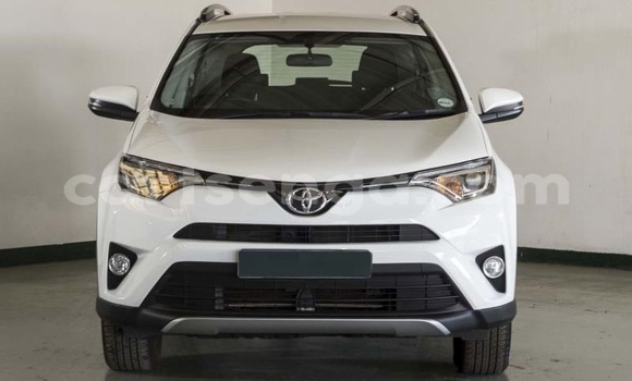 Acheter Occasion Voiture Toyota RAV4 Blanc à Mbabane, Manzini Acheter Occasion Voiture Toyota RAV4 Blanc à Mbabane, Manzini