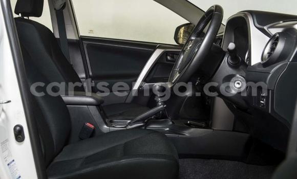 Acheter Occasion Voiture Toyota RAV4 Blanc à Mbabane, Manzini Acheter Occasion Voiture Toyota RAV4 Blanc à Mbabane, Manzini