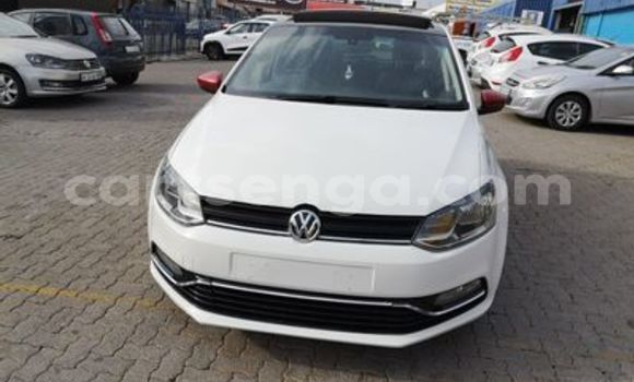 Acheter Occasion Voiture Volkswagen Polo Blanc à Hlatikulu, Shiselweni District Acheter Occasion Voiture Volkswagen Polo Blanc à Hlatikulu, Shiselweni District