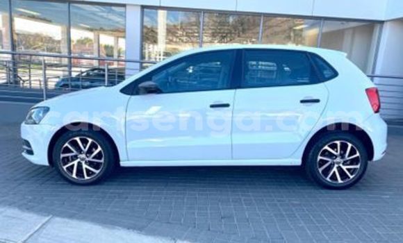 Acheter Occasion Voiture Volkswagen Polo Blanc à Hluti, Shiselweni District Acheter Occasion Voiture Volkswagen Polo Blanc à Hluti, Shiselweni District