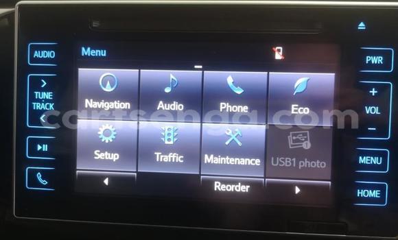 Buy Used Toyota Hilux Silver Car in Mbabane in Manzini Buy Used Toyota Hilux Silver Car in Mbabane in Manzini