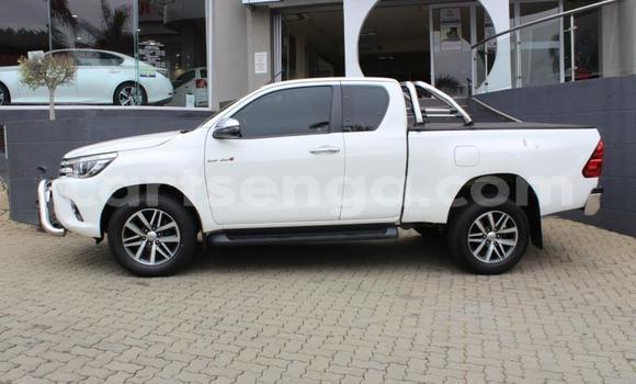 Acheter Occasion Voiture Toyota Hilux Blanc à Ezulwini, Hhohho Acheter Occasion Voiture Toyota Hilux Blanc à Ezulwini, Hhohho