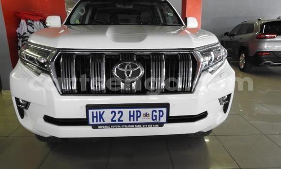Acheter Occasion Voiture Toyota Land Cruiser Prado Blanc à Ezulwini, Hhohho Acheter Occasion Voiture Toyota Land Cruiser Prado Blanc à Ezulwini, Hhohho
