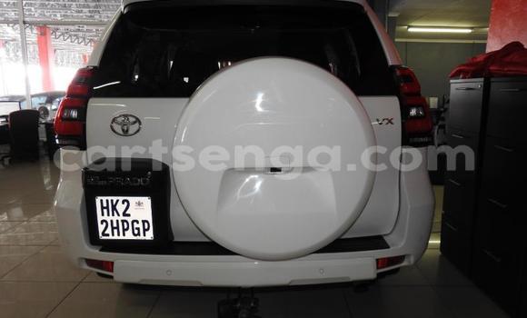 Acheter Occasion Voiture Toyota Land Cruiser Prado Blanc à Ezulwini, Hhohho Acheter Occasion Voiture Toyota Land Cruiser Prado Blanc à Ezulwini, Hhohho