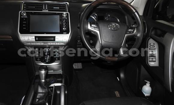 Acheter Occasion Voiture Toyota Land Cruiser Prado Blanc à Ezulwini, Hhohho Acheter Occasion Voiture Toyota Land Cruiser Prado Blanc à Ezulwini, Hhohho