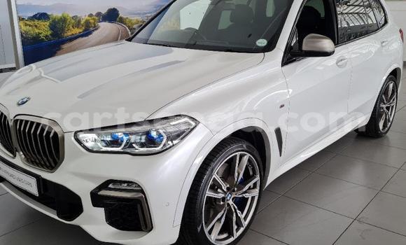 Nunua Ilio tumika BMW X5 White Gari ndani ya Ezulwini nchini Hhohho