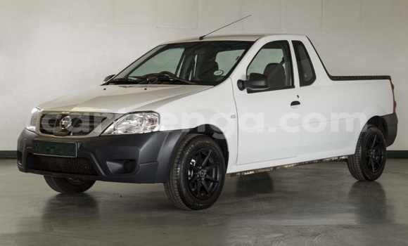 Buy Used Nissan NP 300 White Car in Ezulwini in Hhohho Buy Used Nissan NP 300 White Car in Ezulwini in Hhohho