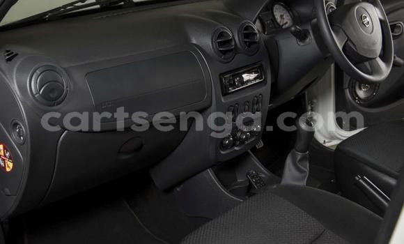 Buy Used Nissan NP 300 White Car in Ezulwini in Hhohho Buy Used Nissan NP 300 White Car in Ezulwini in Hhohho